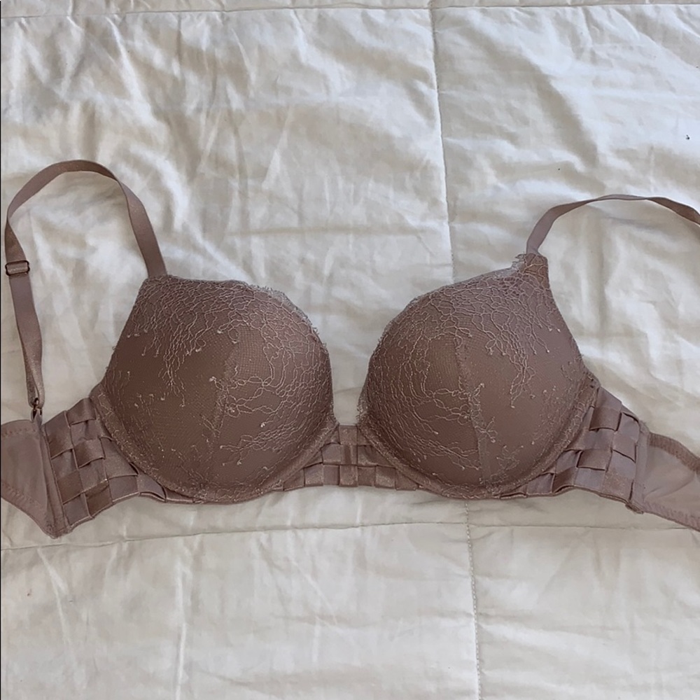 Victoria’s Secret Bombshell